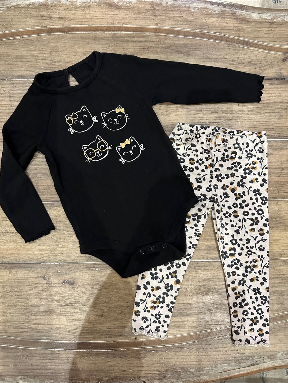 Garanimals Black Kitty Graphic Bodysuit with Cream Leopard Leggings